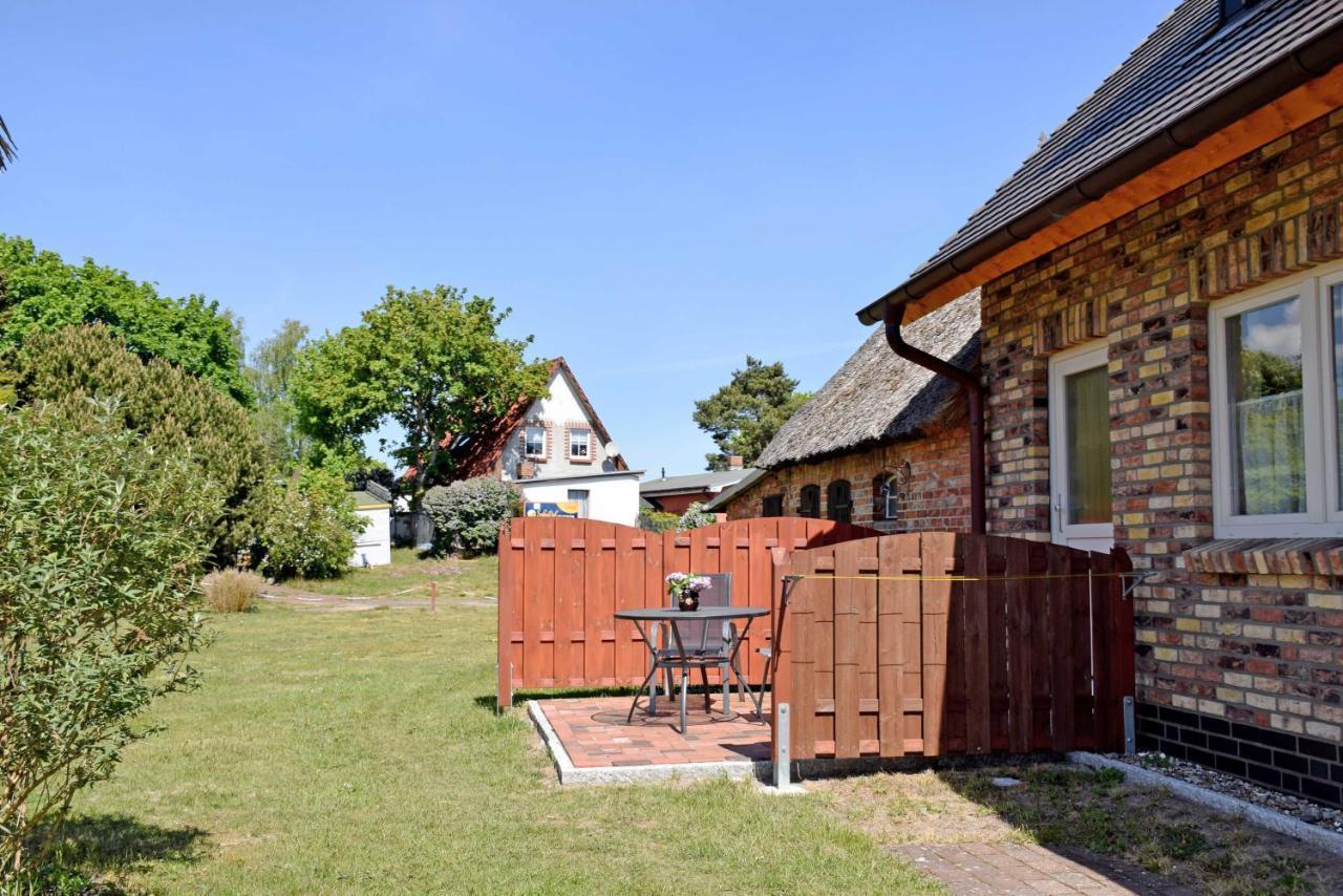 Ferienhaus Mit Terrasse Am Heideweg Baabe Exterior foto